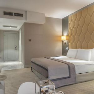 Standard Zimmer mit Kingsize-Bett